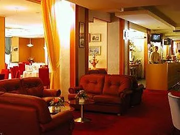 Hotel Golden Tulip Sky Gate 4*